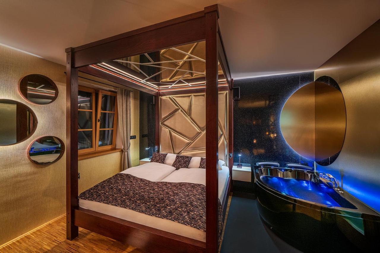 Hotel Bily Jednorozec Třeboň Eksteriør bilde