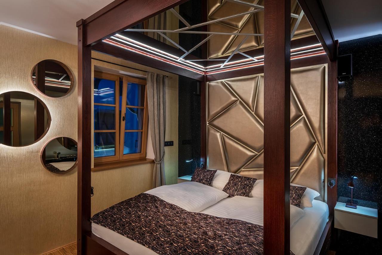 Hotel Bily Jednorozec Třeboň Eksteriør bilde